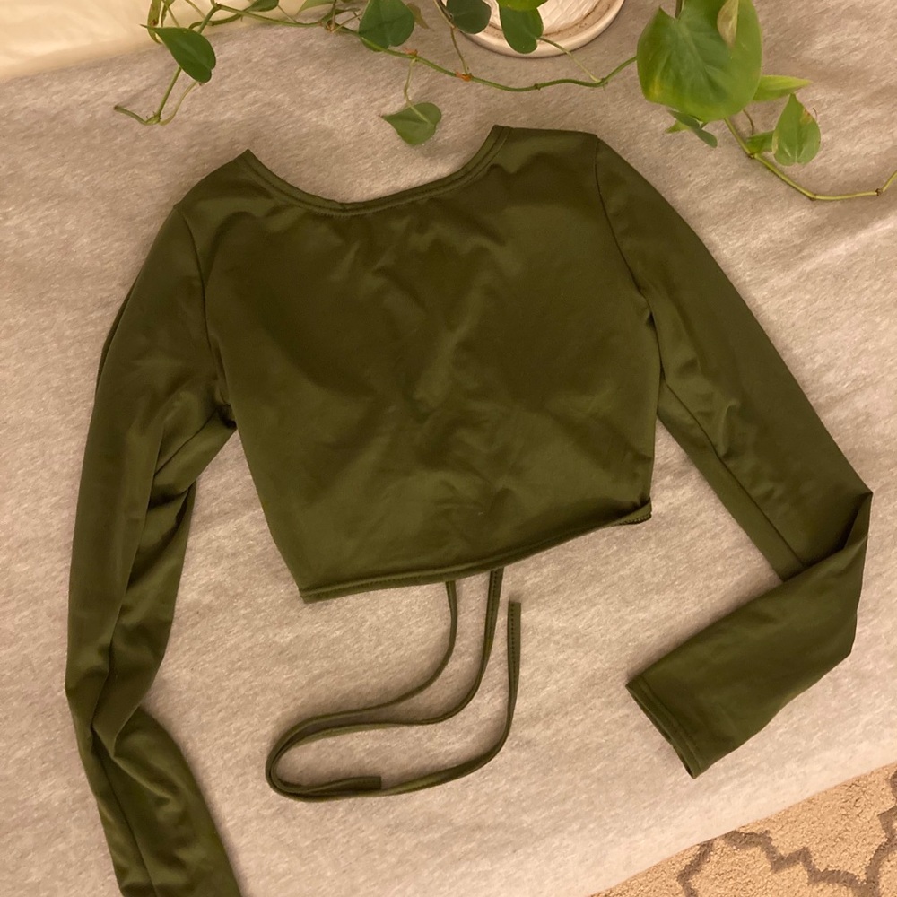 Green Longsleeve Crop Top